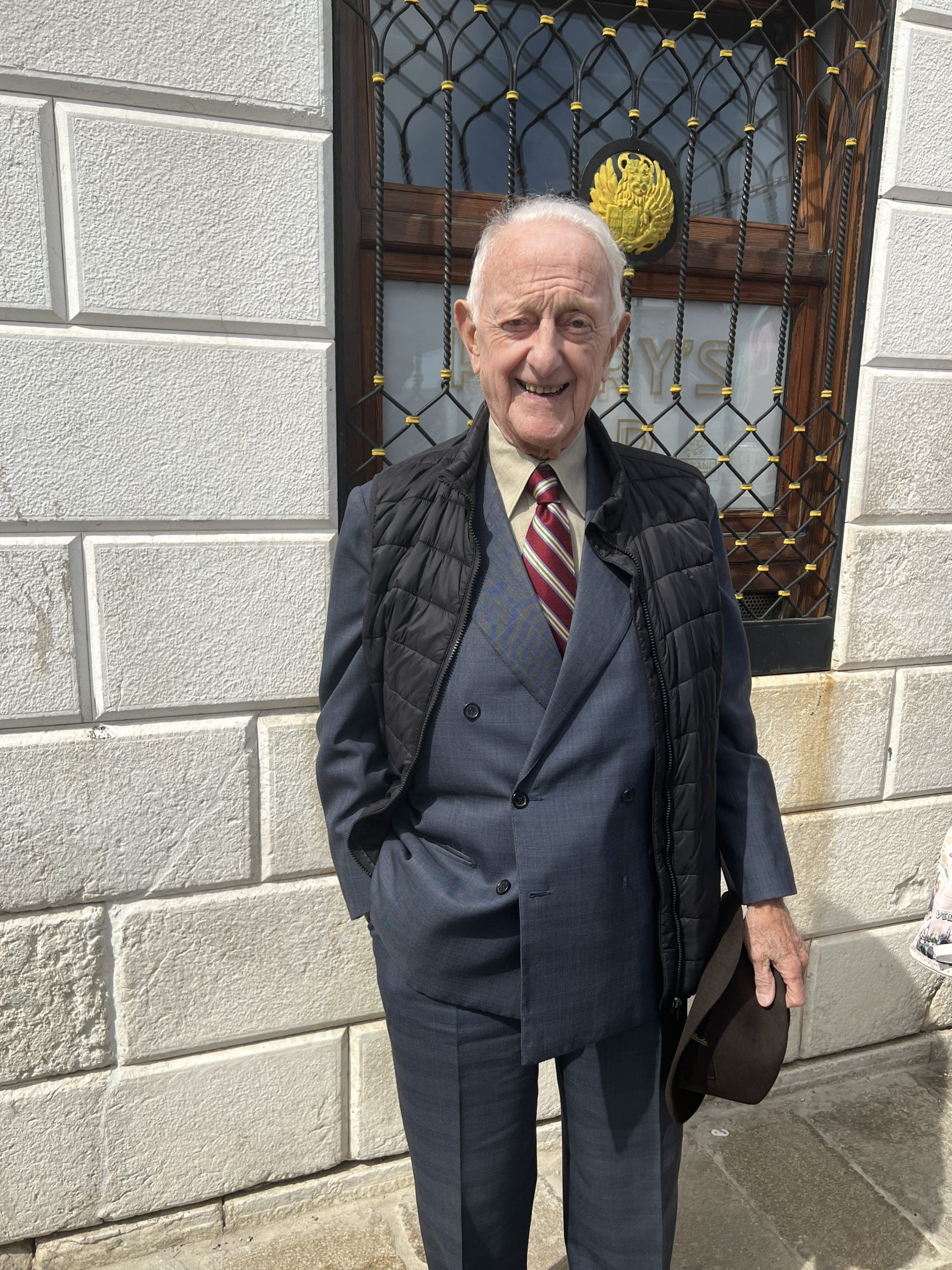 Auguri, Arrigo
