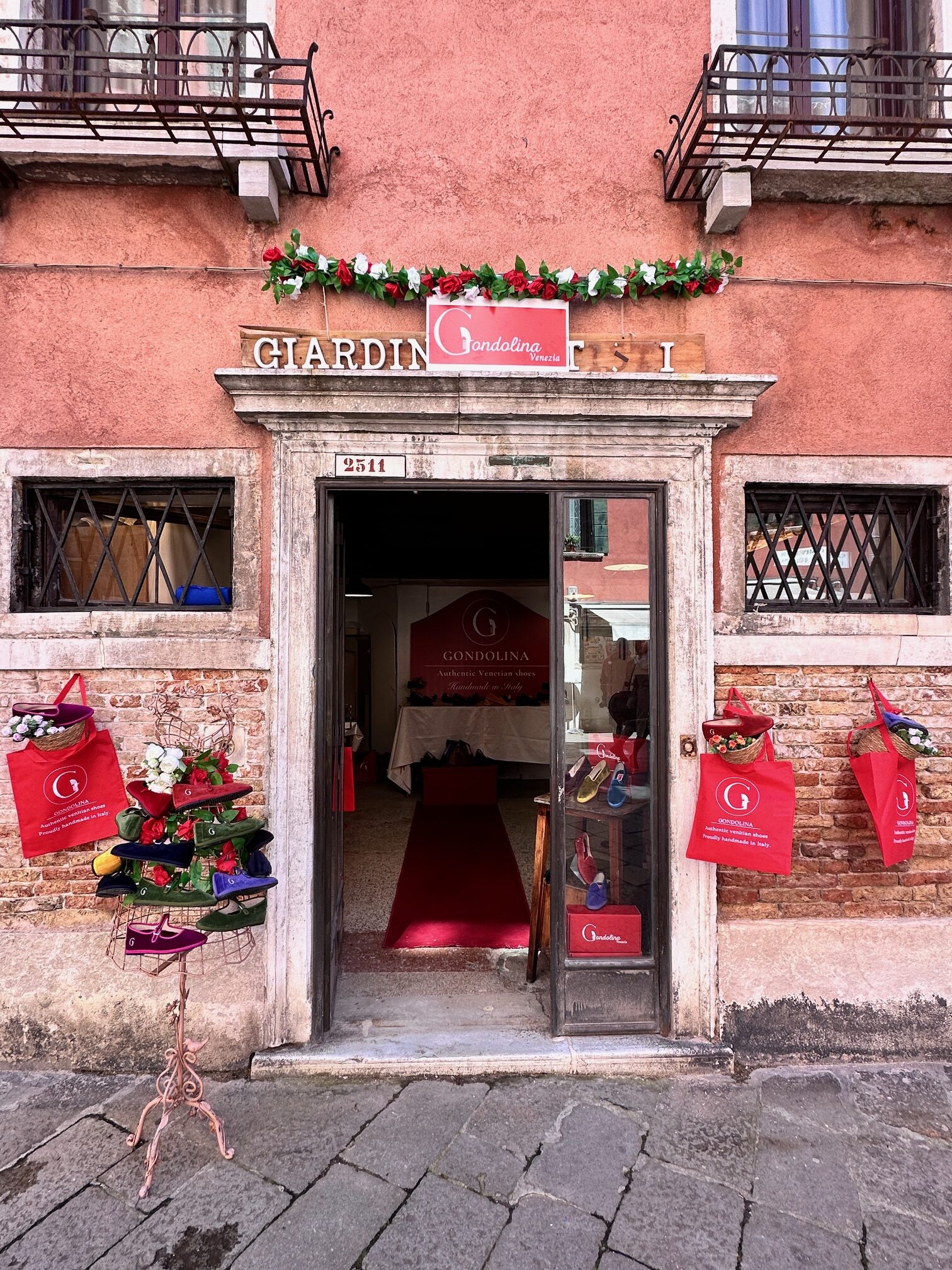 Gondolina, pop up store Venezia