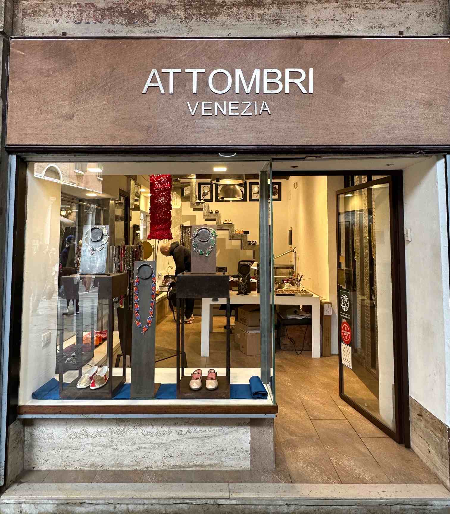 ApritiModa, Attombri, Venezia