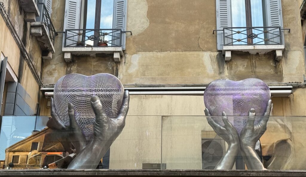 Lorenzo Quinn Galleria Contini