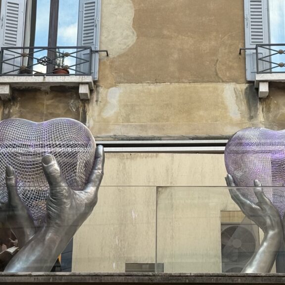 Lorenzo Quinn Galleria Contini